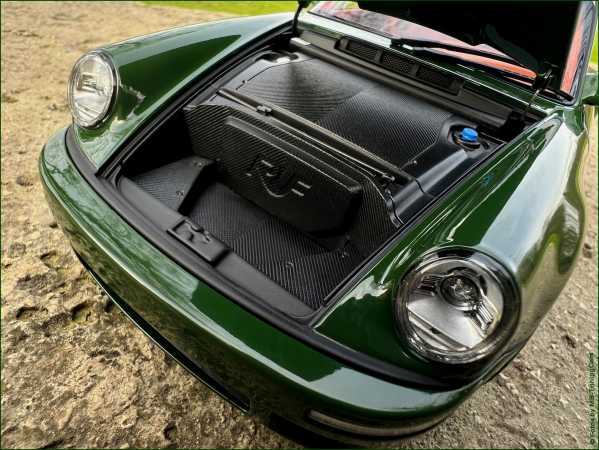 1:18 Porsche 911 RUF SCR 2018 Irish Green Edition inkl OVP